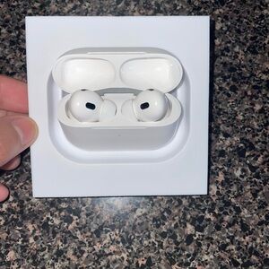AirPods Pro (2nd generation) (sealed box brand new)